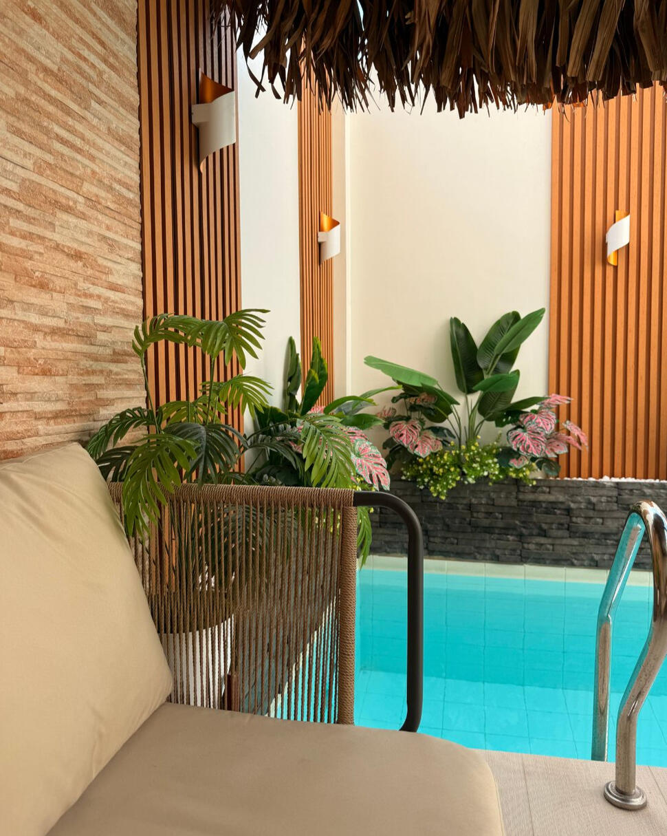 Tucked just outside your door, Kauna’s pool is an open invitation to pause. Morning dips. Golden hour swims. Quiet reflections at night. It’s yours, and only yours.